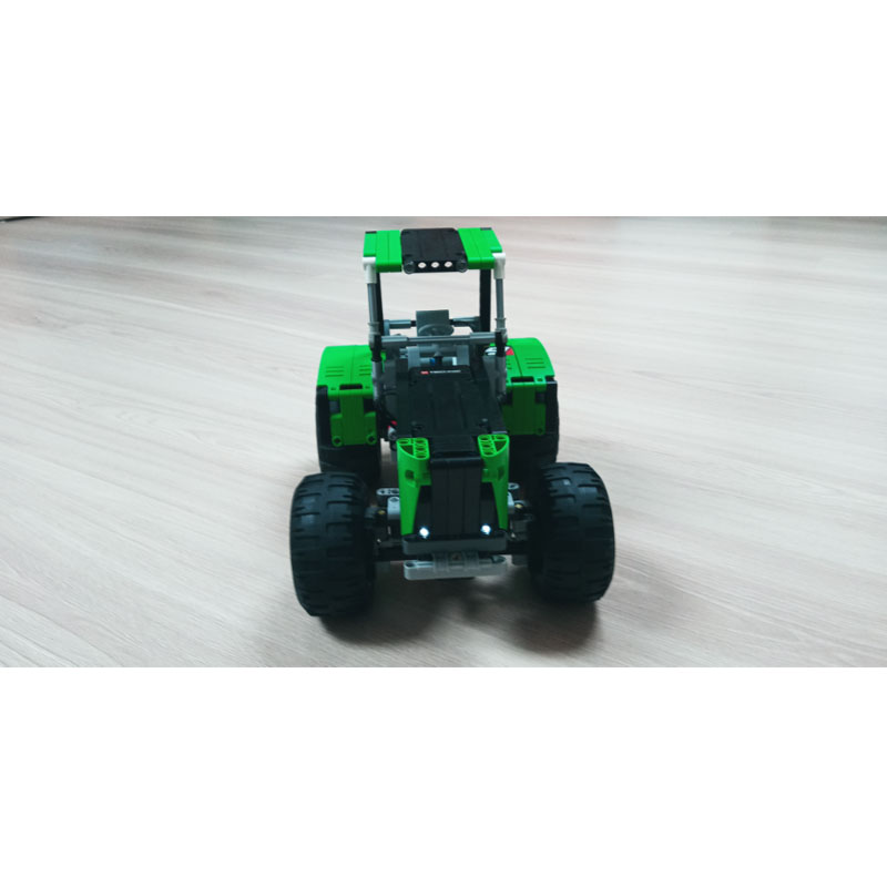 MOC-80667 Urban Farm Agricultu - Urban Farming And Urban Agriculture avis et prix