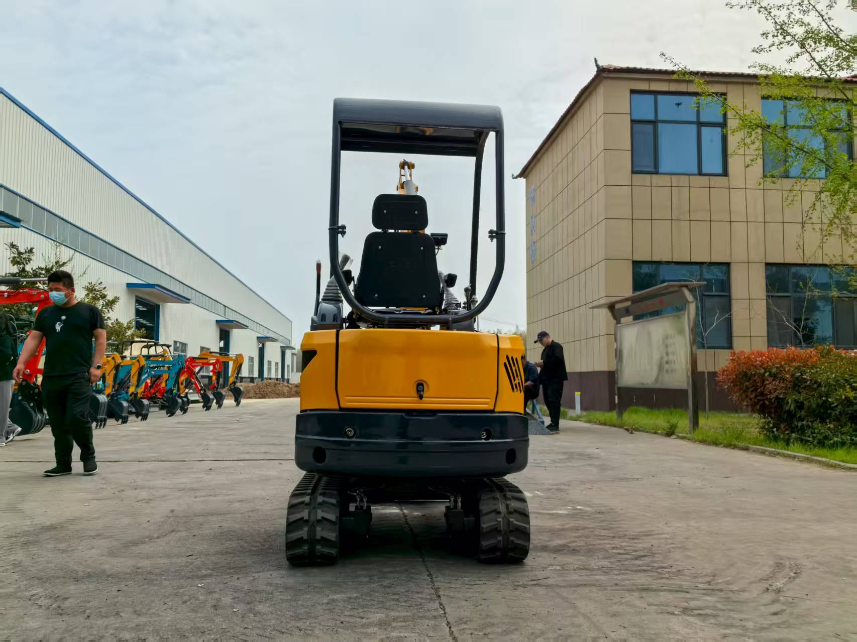 2T Tailless Small Excavator EP - Urban Farming In China avis et prix